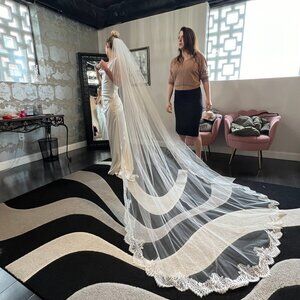 NWT: Matthew Christopher Couture Bridal, Adaline Chapel Veil